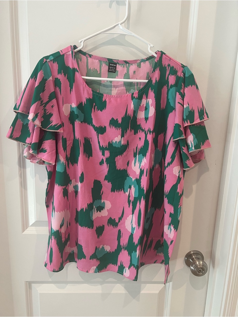 SHEIN Pink & Green Top Size XL
